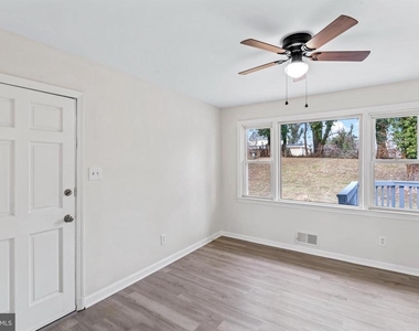 4502 Henderson Road - Photo Thumbnail 9