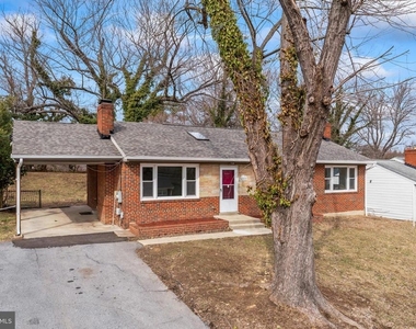 4502 Henderson Road - Photo Thumbnail 3