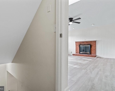 4502 Henderson Road - Photo Thumbnail 18
