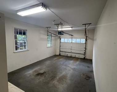 14 Maryland Avenue - Photo Thumbnail 3