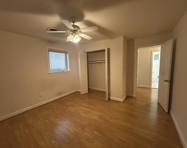 14 Maryland Avenue - Photo Thumbnail 13