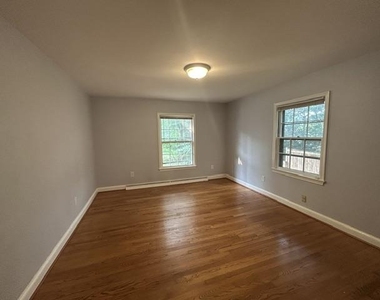 14 Maryland Avenue - Photo Thumbnail 7