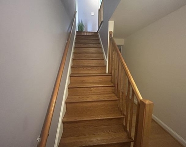 14 Maryland Avenue - Photo Thumbnail 10
