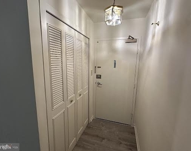 4977 Battery Lane - Photo Thumbnail 3