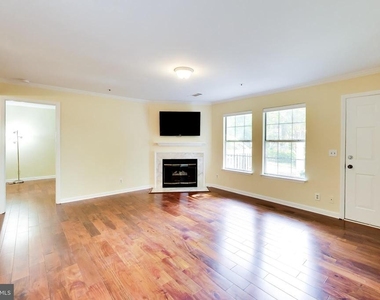 10823 Hampton Mill Terrace - Photo Thumbnail 5