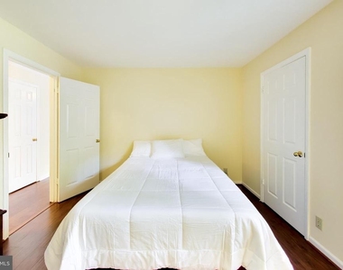 10823 Hampton Mill Terrace - Photo Thumbnail 19