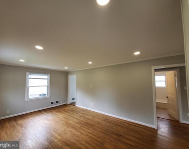 4306 Knowles Avenue - Photo Thumbnail 1