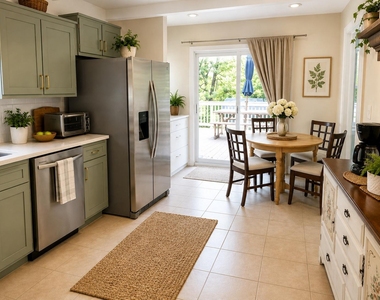17479 Queen Elizabeth Drive - Photo Thumbnail 5