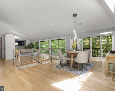 5517 Mohican Road - Photo Thumbnail 16