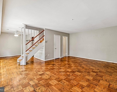 8614 Manchester Road - Photo Thumbnail 5