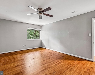 8614 Manchester Road - Photo Thumbnail 16