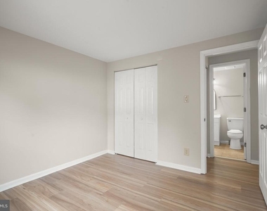 12405 Gooderham Way - Photo Thumbnail 17