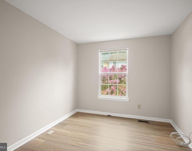 12405 Gooderham Way - Photo Thumbnail 14