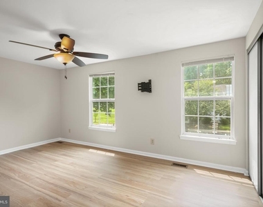 12405 Gooderham Way - Photo Thumbnail 20