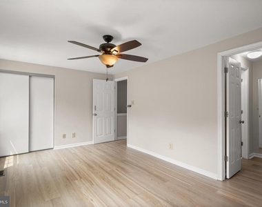 12405 Gooderham Way - Photo Thumbnail 19