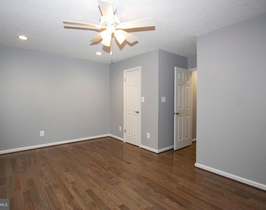 9432 Loch Leven Court - Photo Thumbnail 10