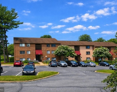 6017 Majors Lane - Photo Thumbnail 1