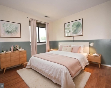 6017 Majors Lane - Photo Thumbnail 4
