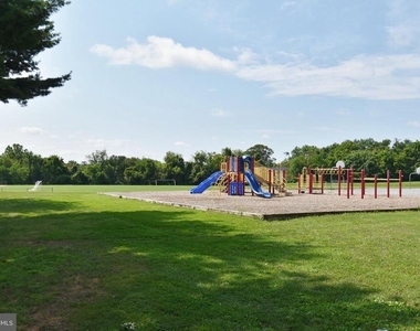 6017 Majors Lane - Photo Thumbnail 20