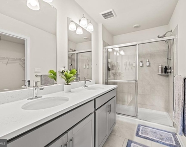 154 Hannock St - Photo Thumbnail 30
