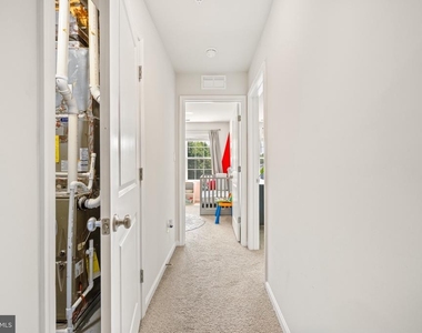 154 Hannock St - Photo Thumbnail 37