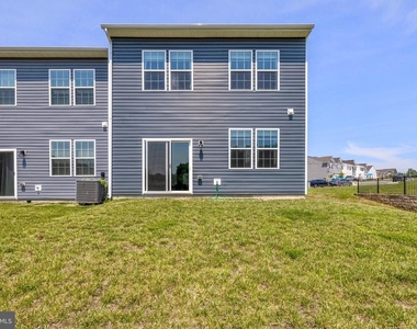 154 Hannock St - Photo Thumbnail 39