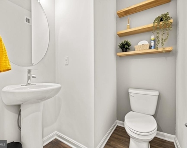 154 Hannock St - Photo Thumbnail 4