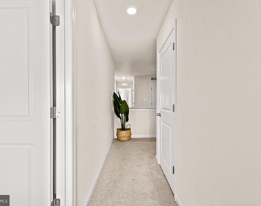 154 Hannock St - Photo Thumbnail 16
