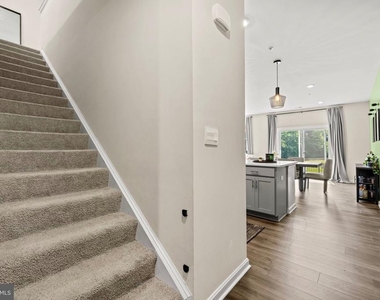 154 Hannock St - Photo Thumbnail 13