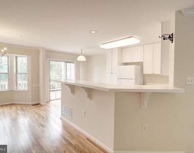 925 Jubal Way - Photo Thumbnail 2