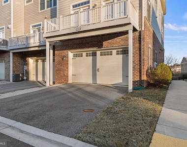 9152 Kenway Lane - Photo Thumbnail 43