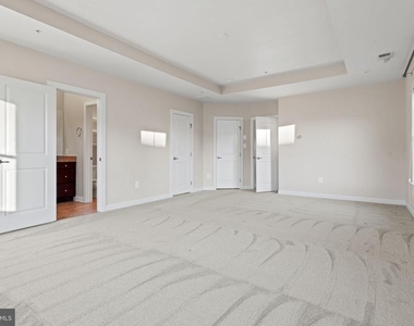 9152 Kenway Lane - Photo Thumbnail 27