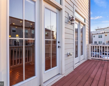 9152 Kenway Lane - Photo Thumbnail 21