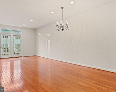 9152 Kenway Lane - Photo Thumbnail 20