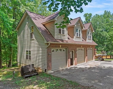 9175 Dubois Road - Photo Thumbnail 1