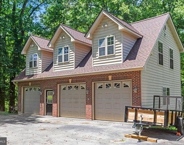 9175 Dubois Road - Photo Thumbnail 12