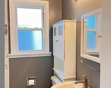 16 Evans Avenue - Photo Thumbnail 1
