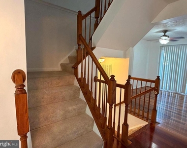 5310 Castlestone Drive - Photo Thumbnail 15