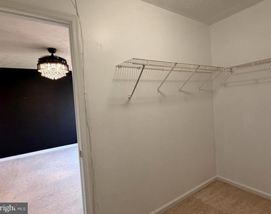 5310 Castlestone Drive - Photo Thumbnail 27