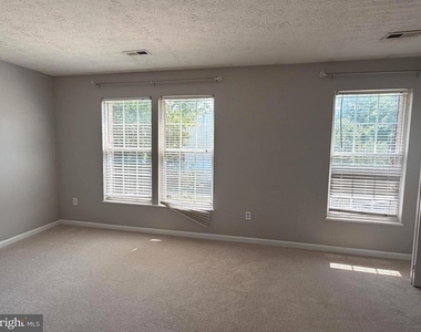 5310 Castlestone Drive - Photo Thumbnail 28