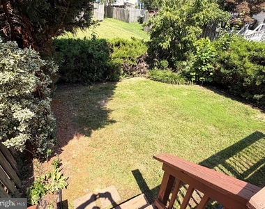 5310 Castlestone Drive - Photo Thumbnail 10
