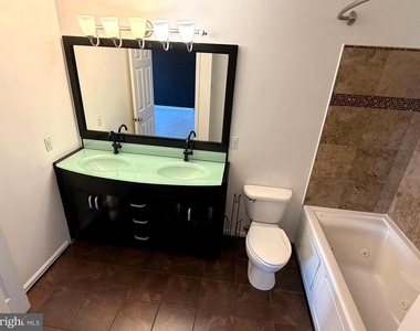 5310 Castlestone Drive - Photo Thumbnail 19