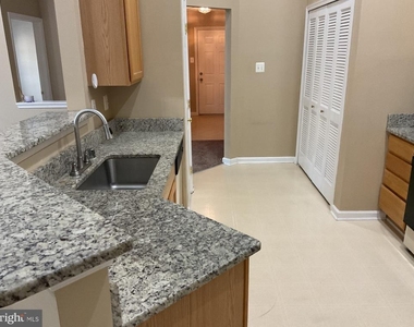 2054 Hunting Ridge - Photo Thumbnail 7