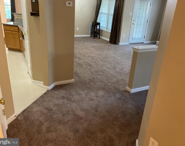 2054 Hunting Ridge - Photo Thumbnail 11