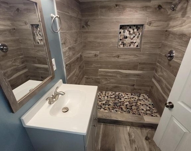 501 Archer Street - Photo Thumbnail 14