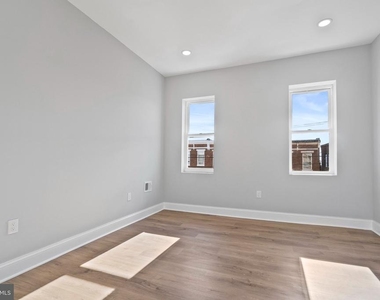 2640 E Oliver Street - Photo Thumbnail 5
