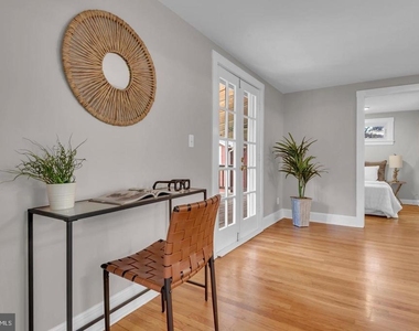 155 Ridgeway Circle - Photo Thumbnail 13