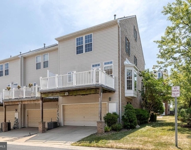 1503 Martock Lane - Photo Thumbnail 36