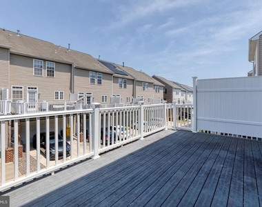 1503 Martock Lane - Photo Thumbnail 25