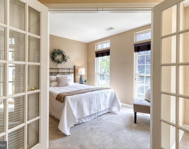 1503 Martock Lane - Photo Thumbnail 4